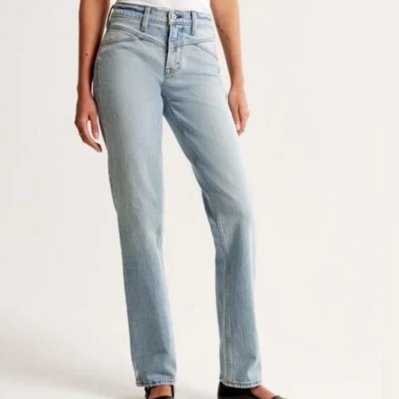 Abercrombie & Fitch Denim - Abercrombie Curve Love Mid Rise Straight Jean